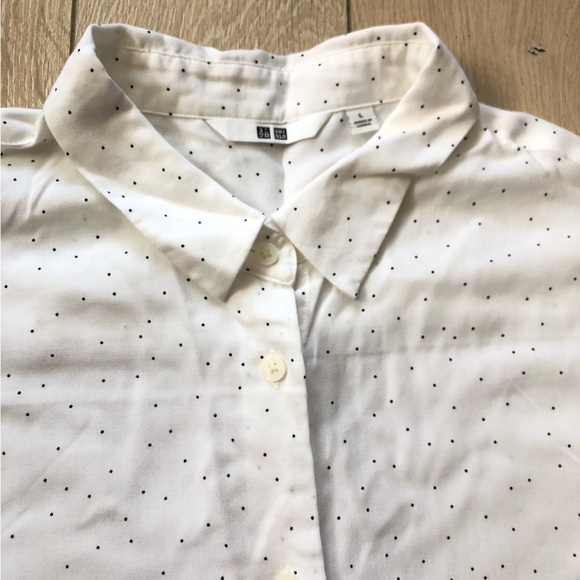 Like New Uniqlo Polka Dot Print Button-Up Shirt Women’s Size L - Picture 3 of 9